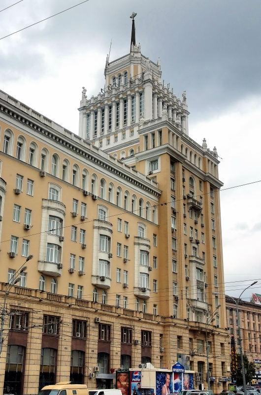 7219-車拍-莫斯科街景-烏克蘭飯店.JPG