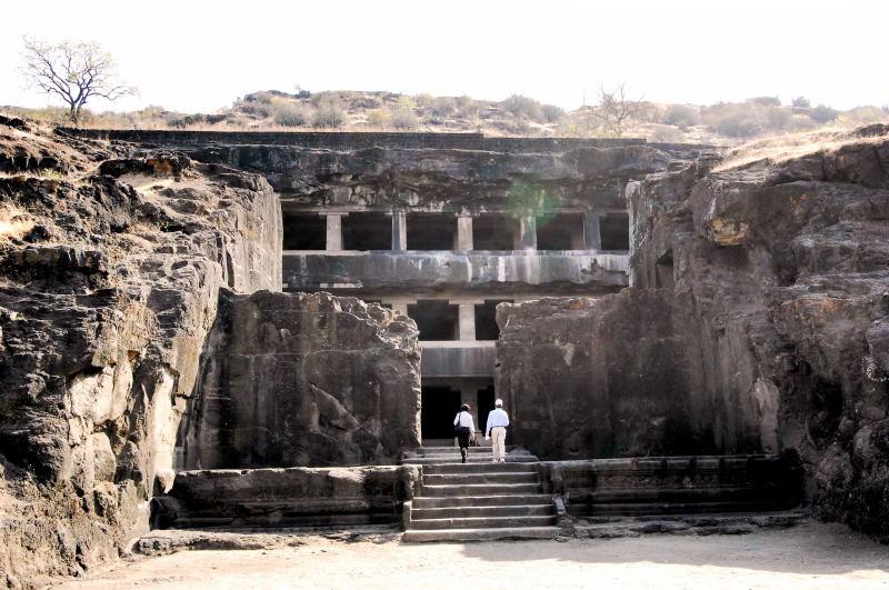 1825-愛羅拉石窟-佛教區-12號洞窟-3層石屋