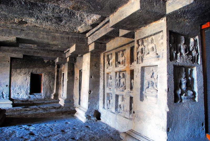 1842-愛羅拉石窟-佛教區-12號洞窟