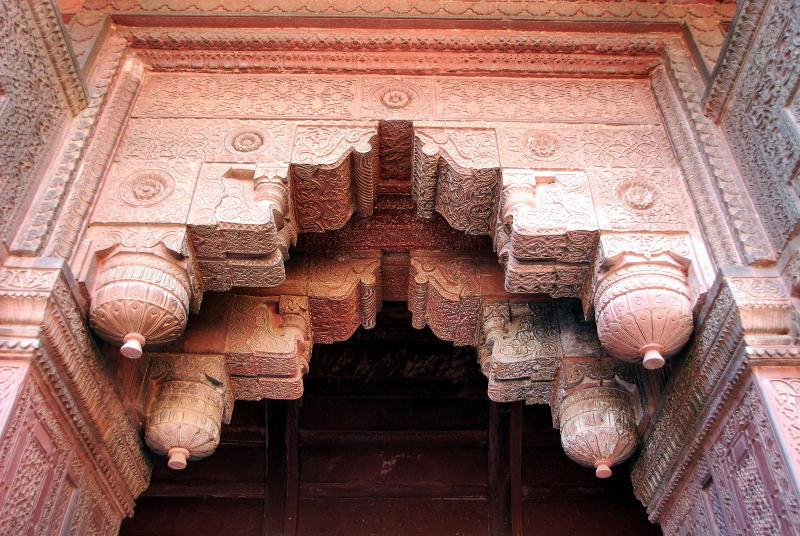 5924-阿格拉.紅堡-賈季汗宮-走道拱門的裝飾.JPG