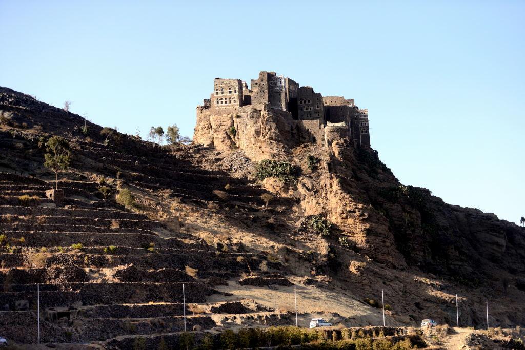 3417-哈加拉城堡下山的照片.JPG