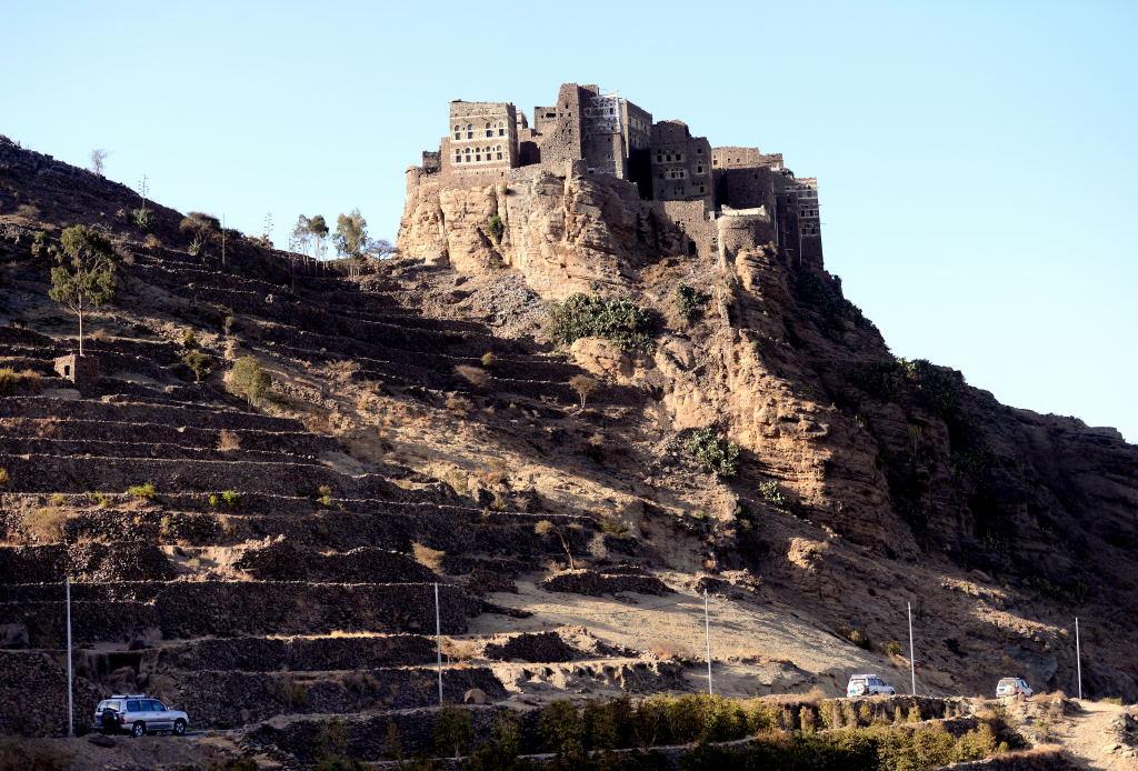 3420-哈加拉城堡下山的照片.JPG