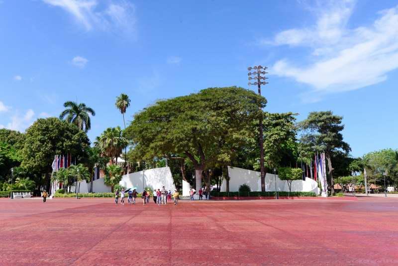 1523-馬拿瓜-共和廣場.JPG