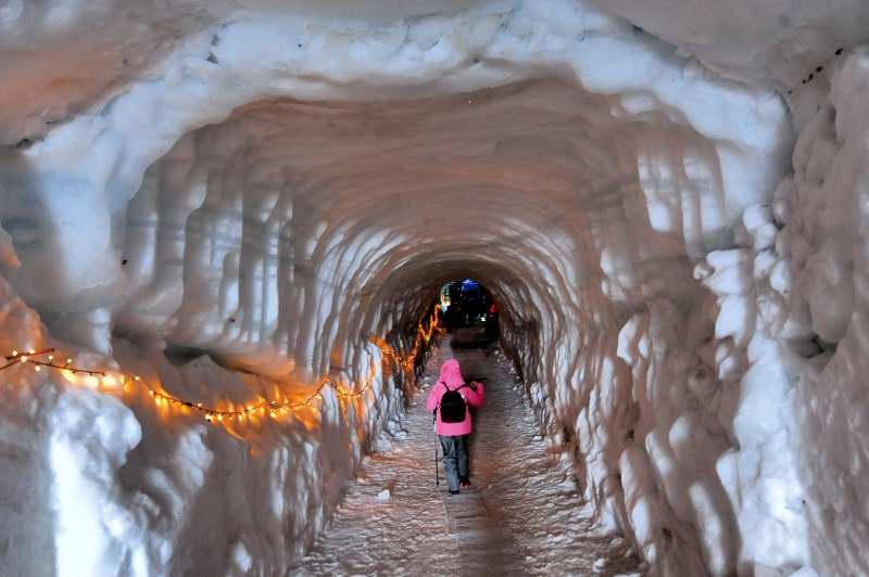 047-朗格冰川隧道