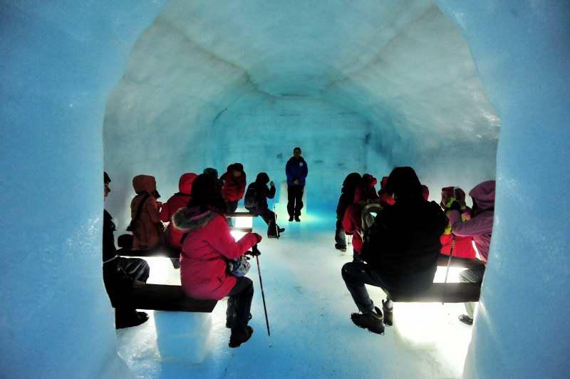 093-朗格冰川隧道