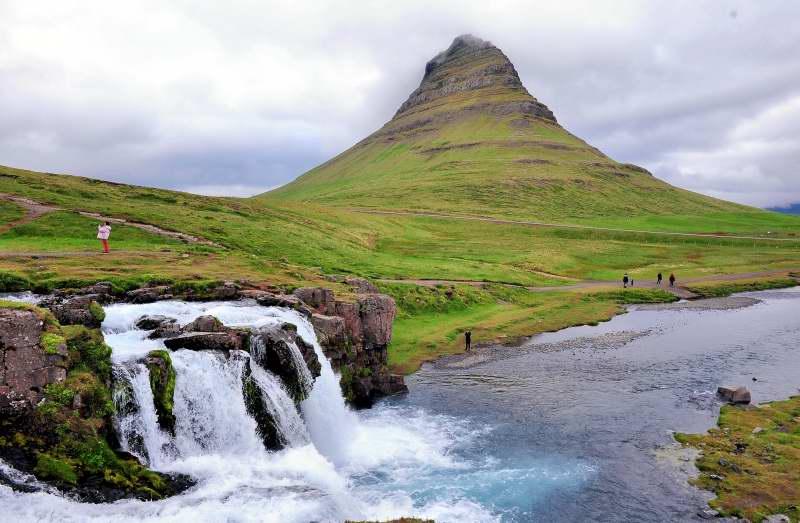 686-教堂山瀑布-冰島