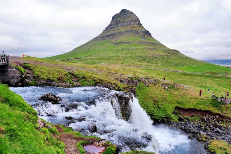 706-教堂山瀑布-冰島